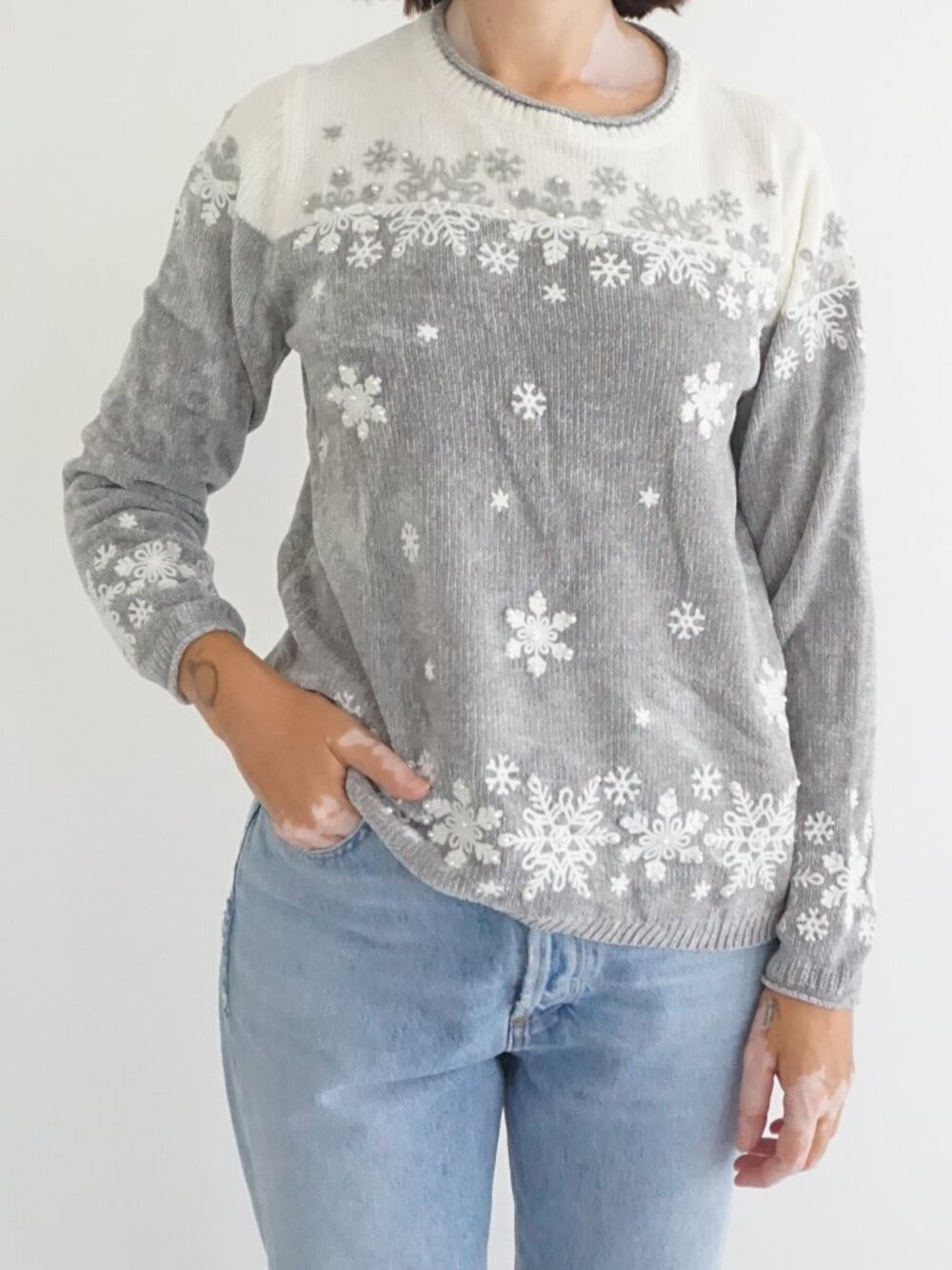 Vintage Alfred Dunner Grey White Snowflake Pearl Fair Isle Christmas Sweater PS
